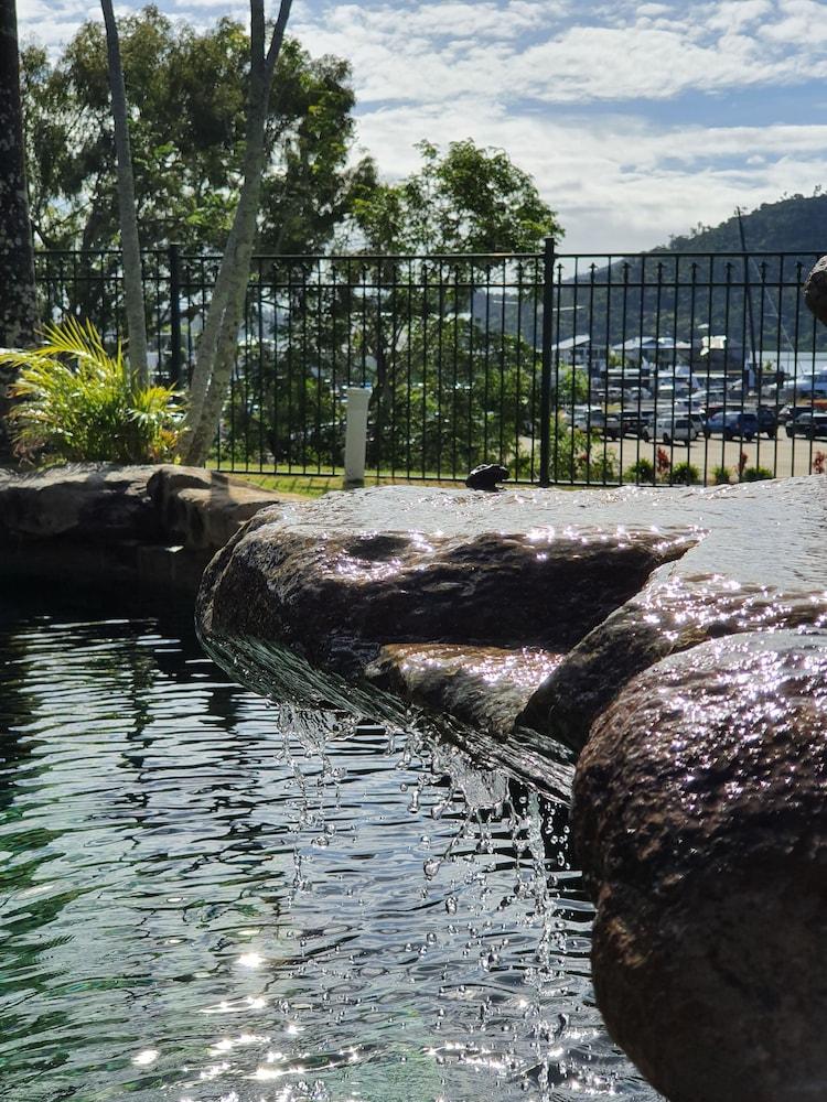 Colonial Palms Motor Inn Airlie Beach Eksteriør bilde