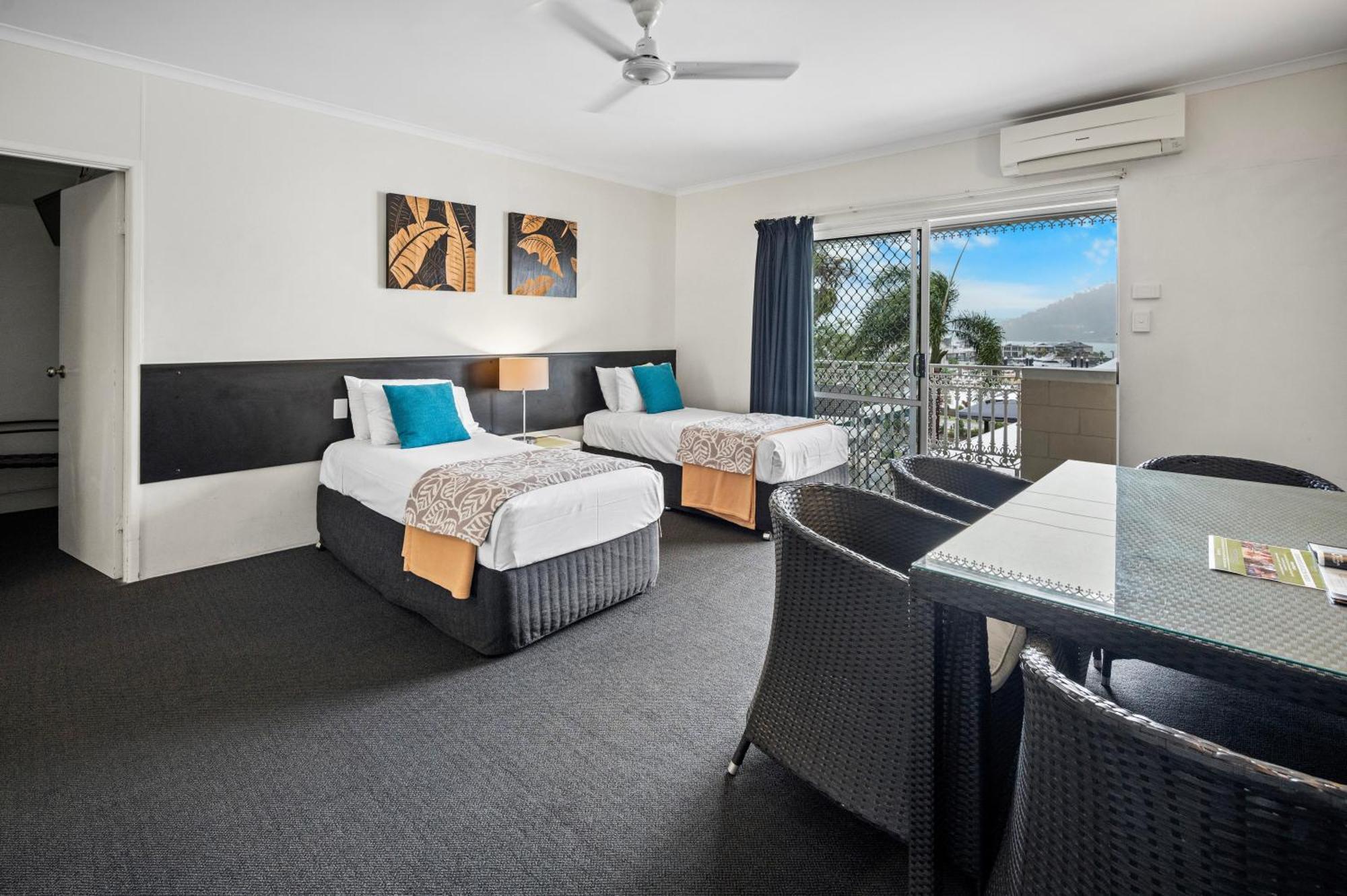 Colonial Palms Motor Inn Airlie Beach Eksteriør bilde