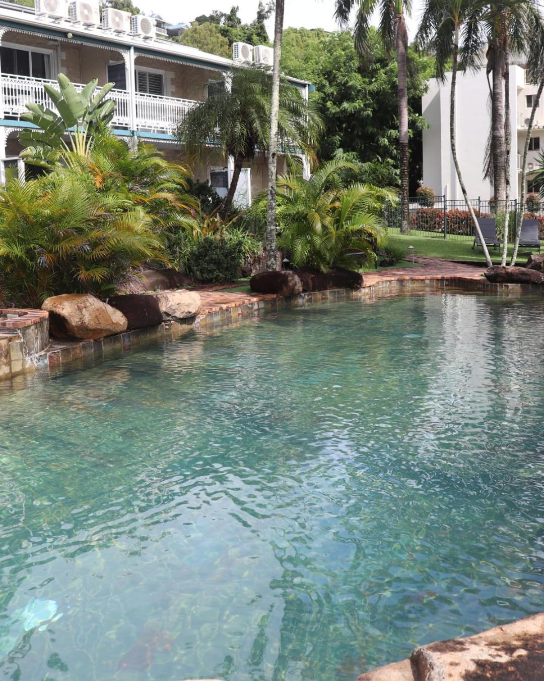 Colonial Palms Motor Inn Airlie Beach Eksteriør bilde