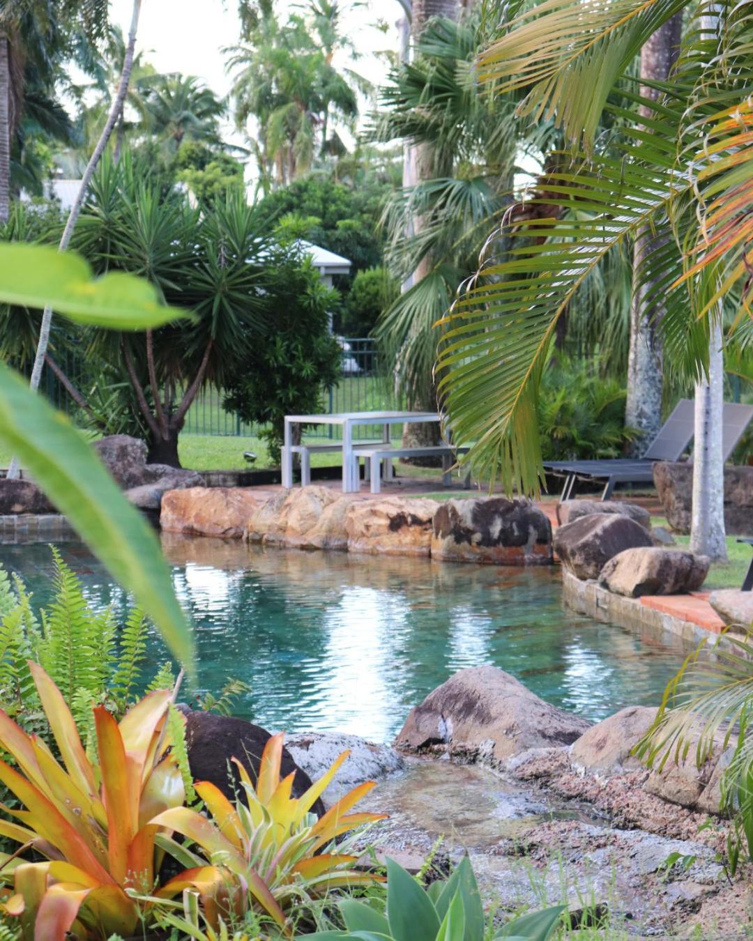 Colonial Palms Motor Inn Airlie Beach Eksteriør bilde