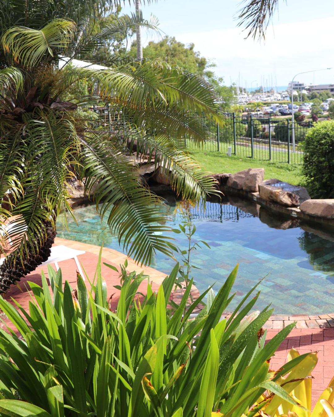 Colonial Palms Motor Inn Airlie Beach Eksteriør bilde